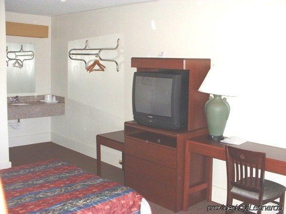 Hilltop Inn Pittsburgh Crafton Ruang foto