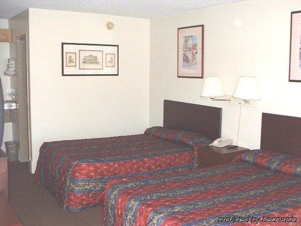 Hilltop Inn Pittsburgh Crafton Ruang foto